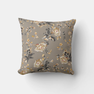 Coussin Tout sur les fleurs motif sur la fleur de fond bru