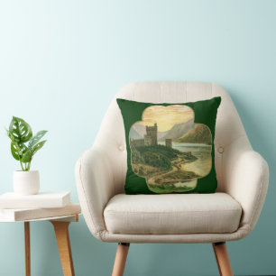 Coussin Trèfle doré chanceux vintage avec un château irlan