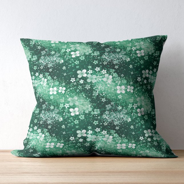 Coussin Trèfles blancs et verts chic avec des points sur f (Créateur téléchargé)