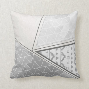 Coussin Triangle tribale