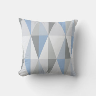 Coussin Triangles modernes du milieu du siècle Sky Blue