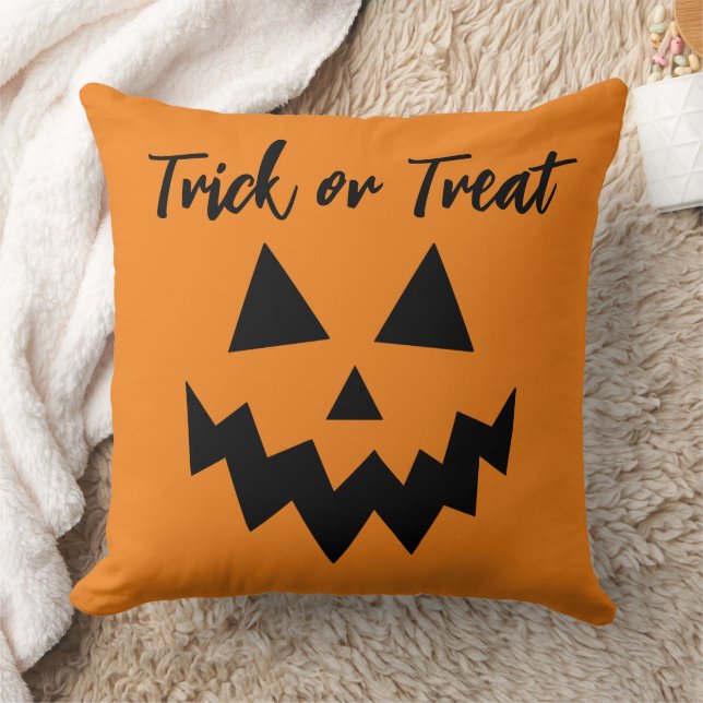Coussin Trick d'Halloween ou traiter visage Citrouille ora (Couverture)