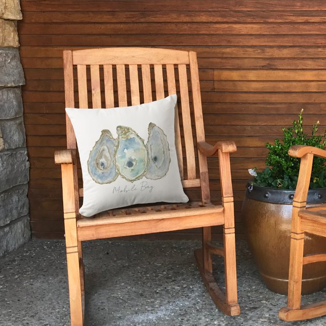 Coussin Trio d'huîtres d'aquarelle côtière (Créateur téléchargé)