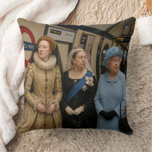 Coussin Trois Reines dans le métro de Londres