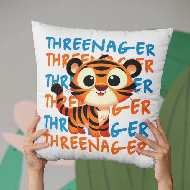 Coussin Trois Tiger Boy 3e fête d'anniversaire (Threenager Tiger Boy 3rd Birthday Party Throw Pillow
)