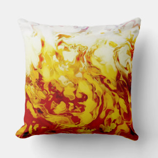 Coussin True Flames yellow red orange purple fire
