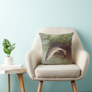 Coussin Truite de ruisseau Leaping par S.A. Kilbourne Pois