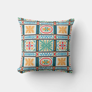 Coussin tuile en majolique italienne. Broderie avec fleurs