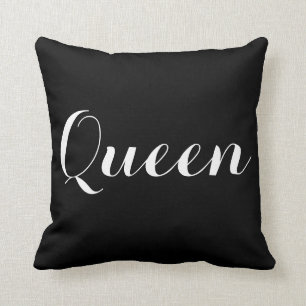 Coussin Typographie de la reine noire