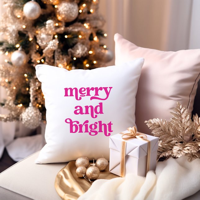 Coussin Typographie rose chaud rétro | Joyeux et lumineux (A girly and trendy Christmas pillow with hot pink retro typography on a white background)