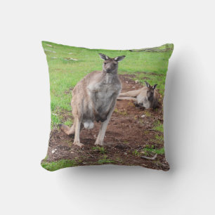 Coussin Un Australien, Buck Kangaroo, Throw Cushion.