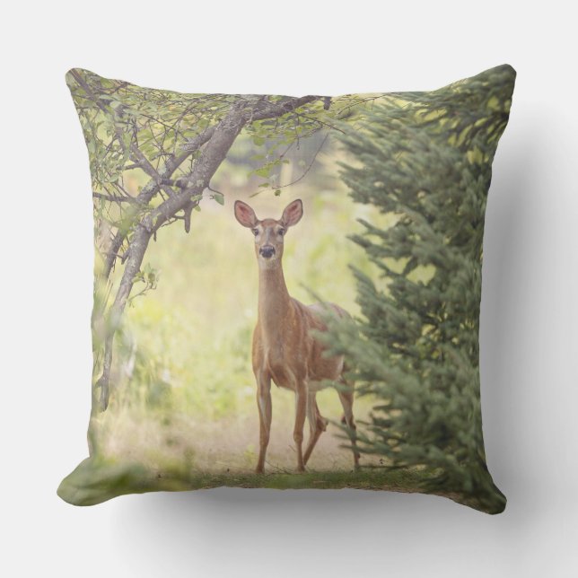 Coussin Un cerf solitaire  (Recto)