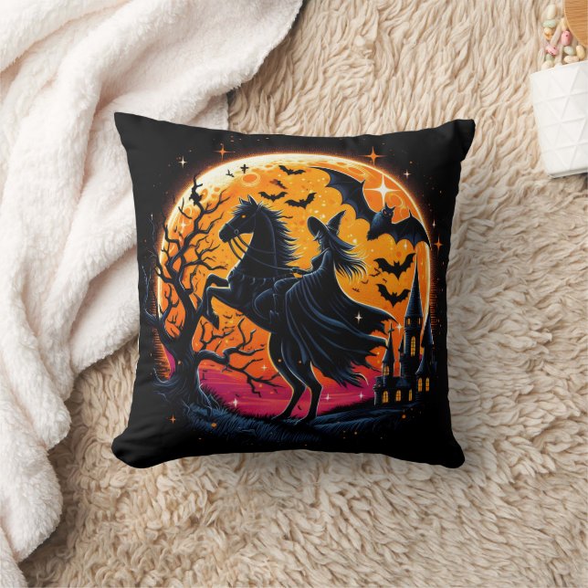 Coussin Un cheval d'Halloween mystique sous la pleine lune (Couverture)