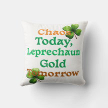 Un enseignant chanceux qui diffuse les connaissanc