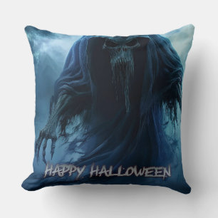 Coussin Un fantôme noir dans un paysage désarmé - Hallowee