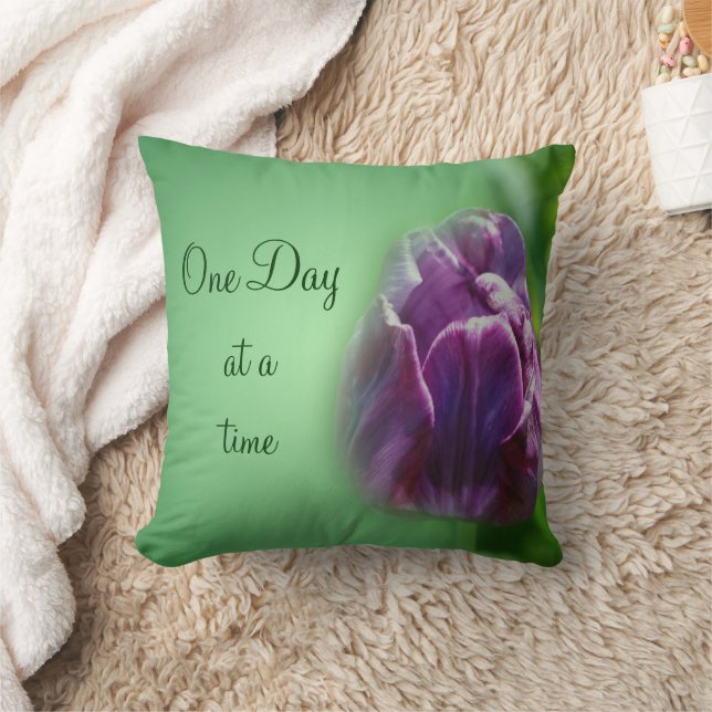 Coussin Un Jour À La Fois Inspiration Tulipe (Couverture)