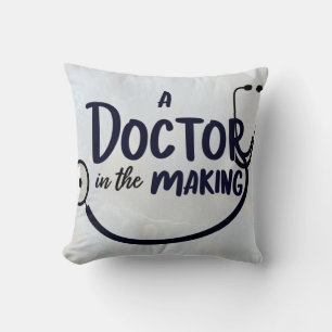 Coussin Un médecin en devenir