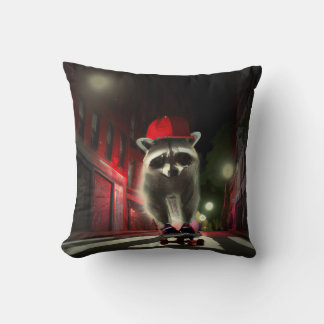Coussin Un patineur de raton laveur dans une rue en poste