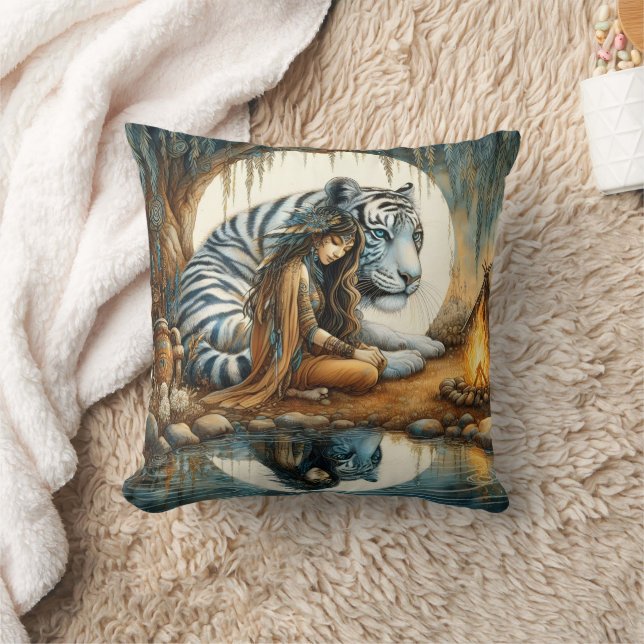 Coussin Une Américaine d'origine méditant par l'eau (Couverture)