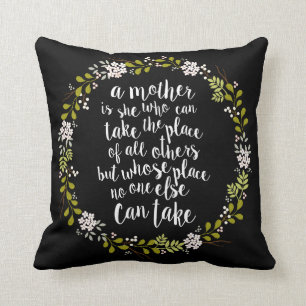 Coussin Une Mère, c'est tout Citer Wreath Woodland
