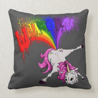 Coussin unicorn rainbow fart