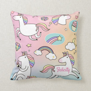 Coussin Unicorn Rainbow Monogram Fille colorée mignonne