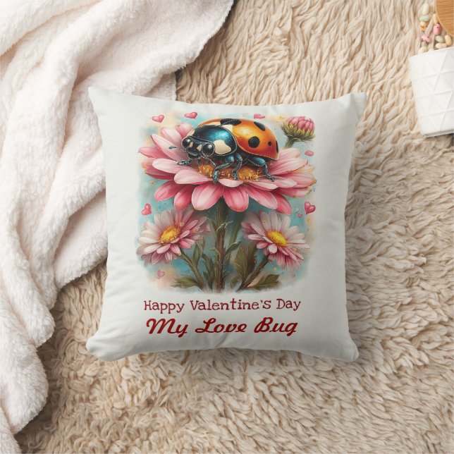 Coussin  Valentine Love Bug on Blossoms Rose (Couverture)