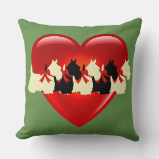 Coussin Vert sauge, 6 chien Terrier écossais, cœur rouge