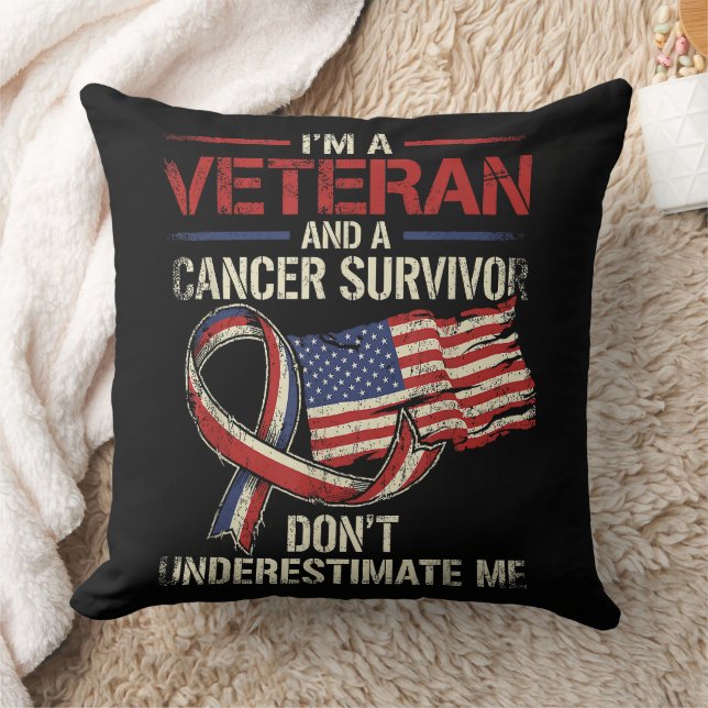 Coussin Vétéran survivant du cancer Ne me sous-estimez pas (Couverture)
