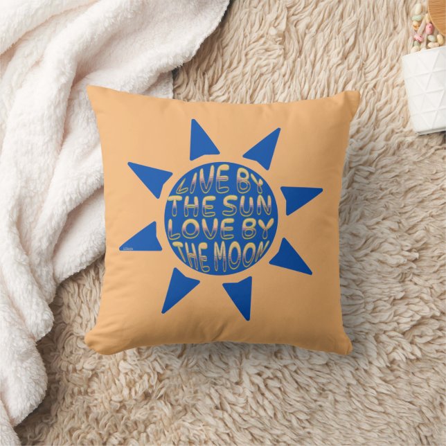 Coussin VIVRE PAR LE SOLEIL L'AMOUR PAR LA LUNE L'inspirat (Couverture)
