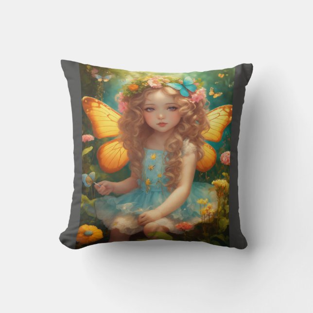 Coussin Vol enchanté : Fée sur un T-shirt papillon" (Recto)