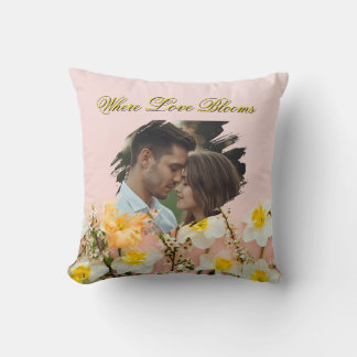 Coussin Where Love Blooms Pillow | Spring Romance Throw 