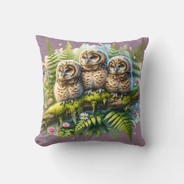 Coussin Whimsical Three Owens in Forest - Nature Art (Recto)