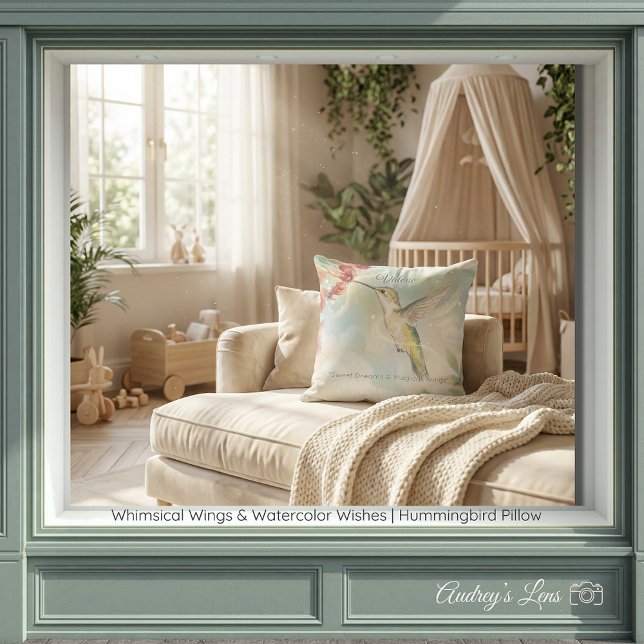 Coussin Whimsical Wings & Watercolor Wishes | Hummingbird  (Whimsical Wings & Watercolor Wishes | Hummingbird Throw Pillow)