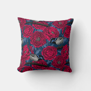 Coussin Wrens in the peonies