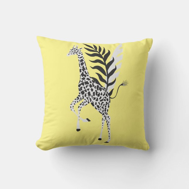 Coussin yellow wildlife friendship - Giraffe cushion (Recto)