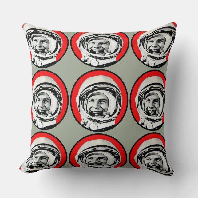 Coussin Yuri Gagarin - héros et cosmonaute soviétiques (Recto)