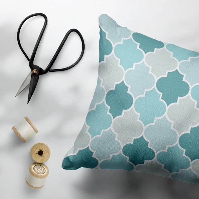 Coussins Décoratifs Bleu Marocain Trellis, Lattes, Quatrefoil (Créateur téléchargé)