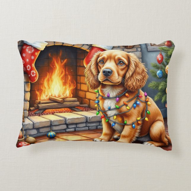 Coussins Décoratifs Cocker Spaniel by Fireplace with Christmas Lights (Dos)