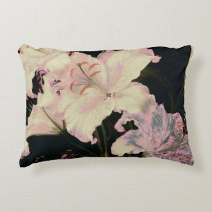Coussins Décoratifs Élégants lys blancs sur fond noir floral