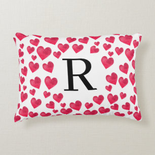 Coussins Décoratifs Joli monogramme Cœurs rouges personnalisés