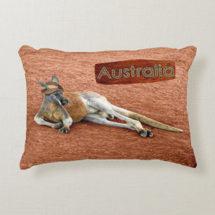 Coussins Décoratifs Kangaroo Rouge En Casquette Slouch