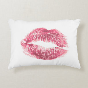 Coussins Décoratifs Lèvres roses réalistes, baiser isolé
