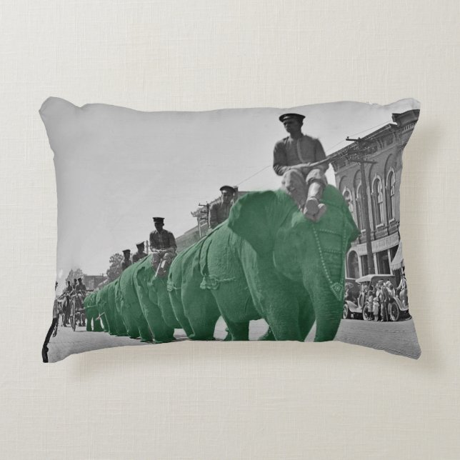 Coussins Décoratifs Marche des éléphants du Cirque Vert 1920 (Devant)
