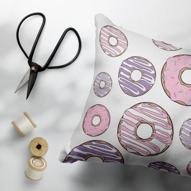 Coussins Décoratifs Motif De Donuts, Donuts Roses, Donuts Violets (Créateur téléchargé)