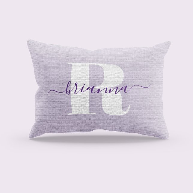 Coussins Décoratifs Pale Purple Nom de script Bold Monogramme (Pale Purple Script Name Bold Monogram Accent Pillow)
