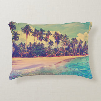 Coussins Décoratifs Paradis tropical : mer, hôtel, plage.