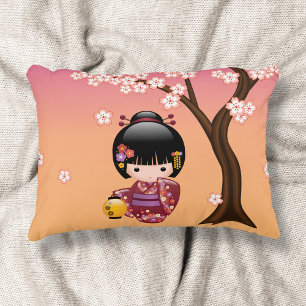 Coussins Décoratifs Poupée Kokeshi Sakura - Fille Geisha sur Pêche