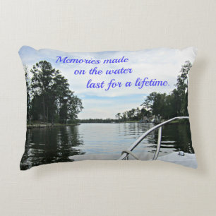 Coussins Décoratifs Quota about time spent on the water.