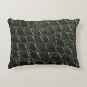 Coussins Décoratifs Véritable alligator noir texture cuir, gros plan 